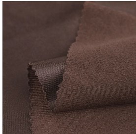 Vải polyester 100%: Từ lợi thế về hiệu suất đến xu hướng công nghiệp mới